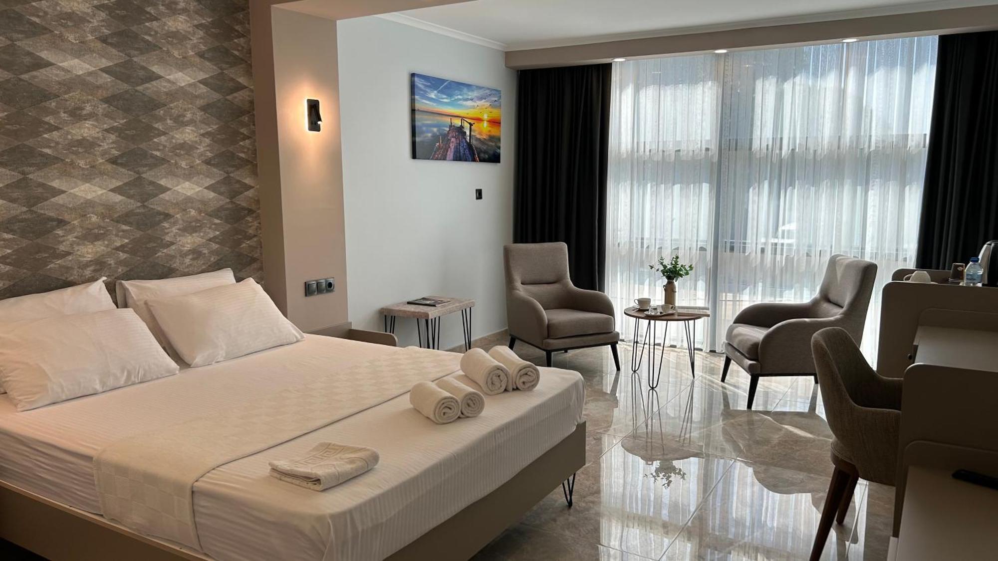 01 Nova Otel Дидим Экстерьер фото
