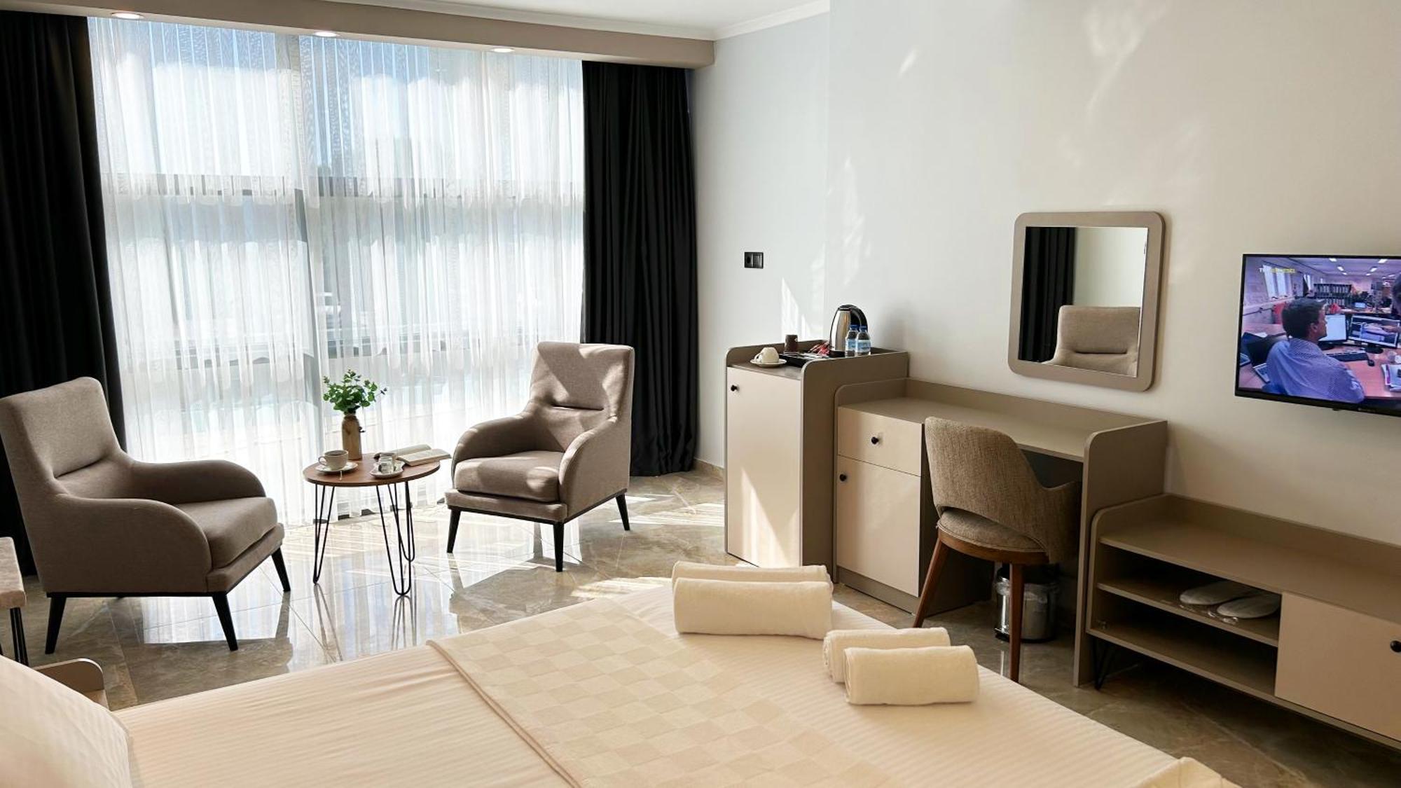 01 Nova Otel Дидим Экстерьер фото